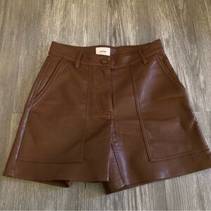Wilfred Aritzia Melina‎ Faux Leather 5” High Rise Shorts Size 00
